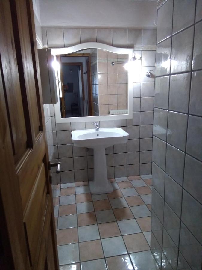 Appartement Radovoli à Papingo Extérieur photo